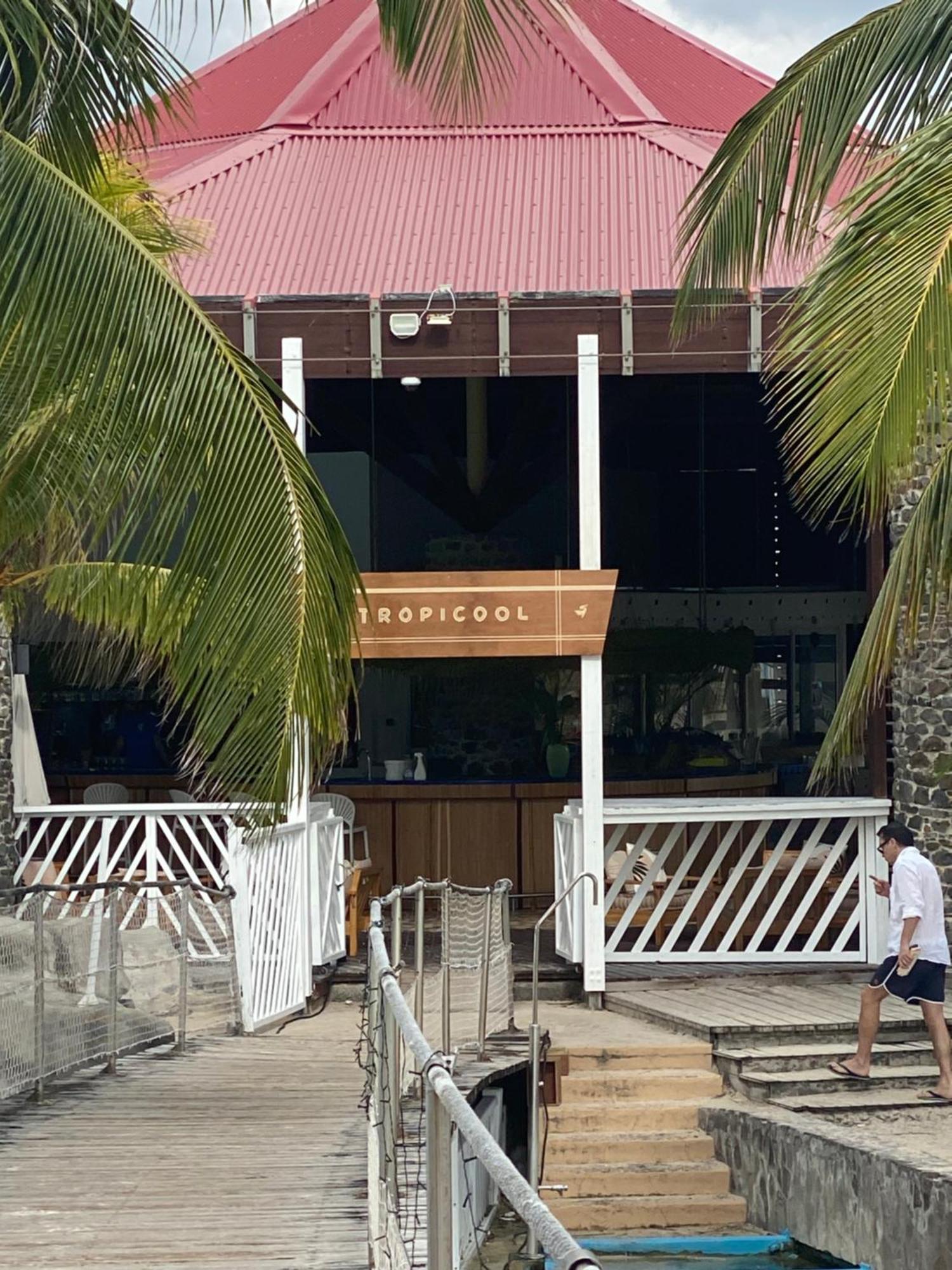 Le Camassia - Studio De Standing Dans Residence Privee Avec Acces Piscine Et Plage. Saint-Francois  Ngoại thất bức ảnh